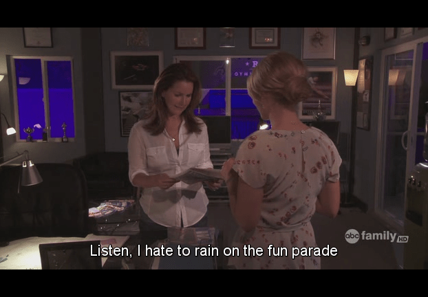 rain on someone's parade meaning English idiom Free English Materials For You.png